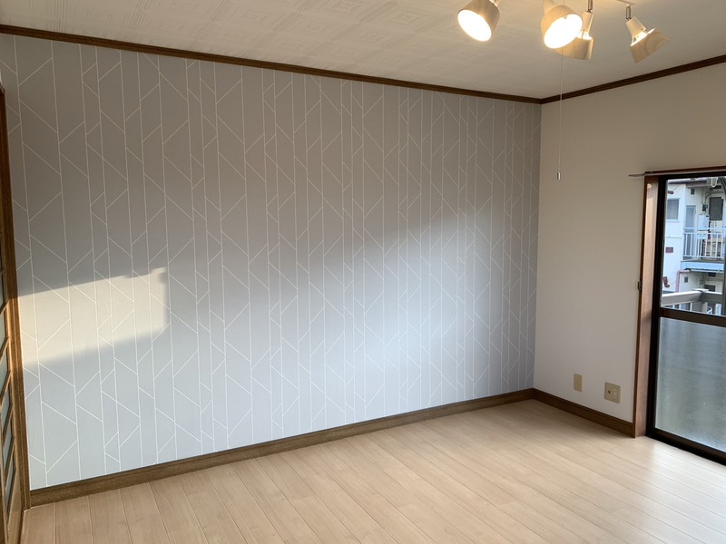 洋室8.0帖　アクセントクロス
