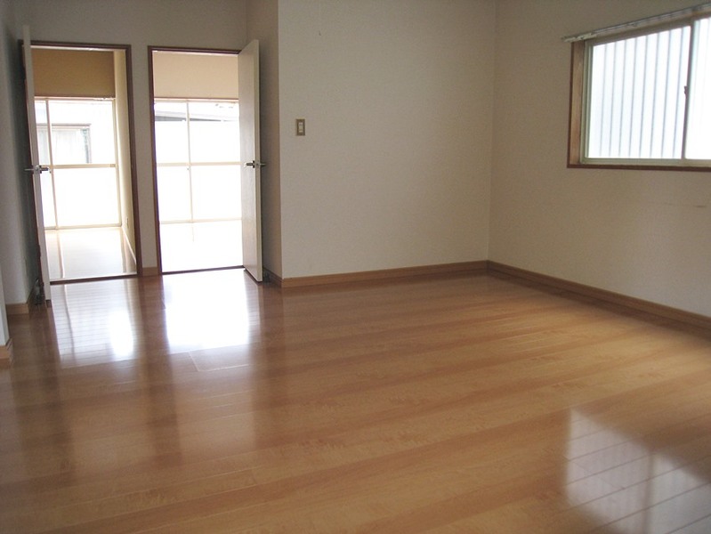 LDK（写真は102号室を引用しています）