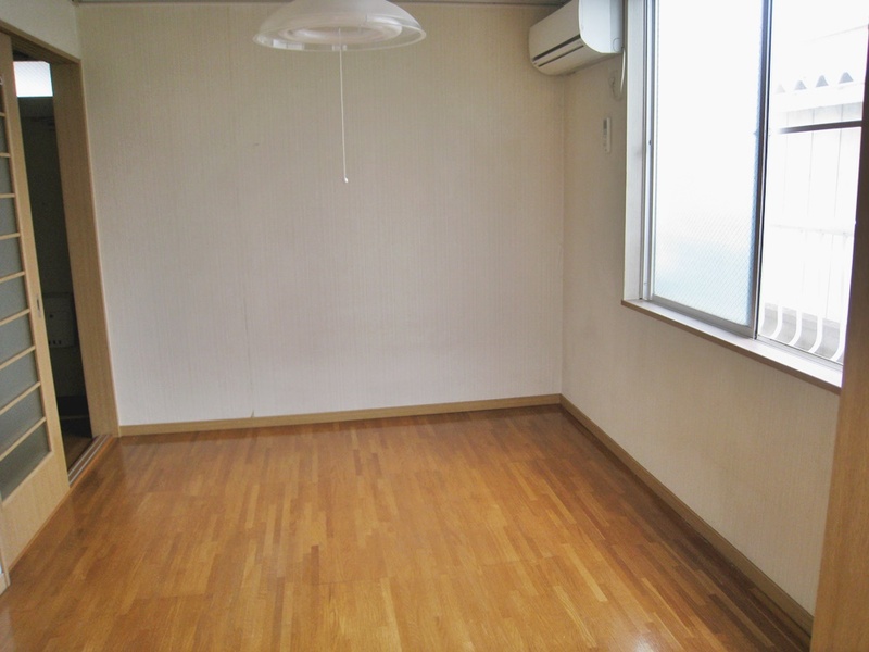 洋室6帖（102号室を引用）