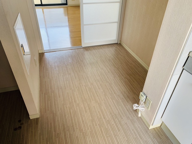 写真は205号室を引用しています