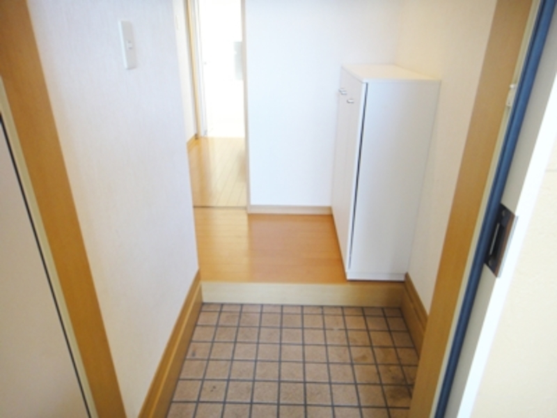 玄関（A号棟を引用しています）