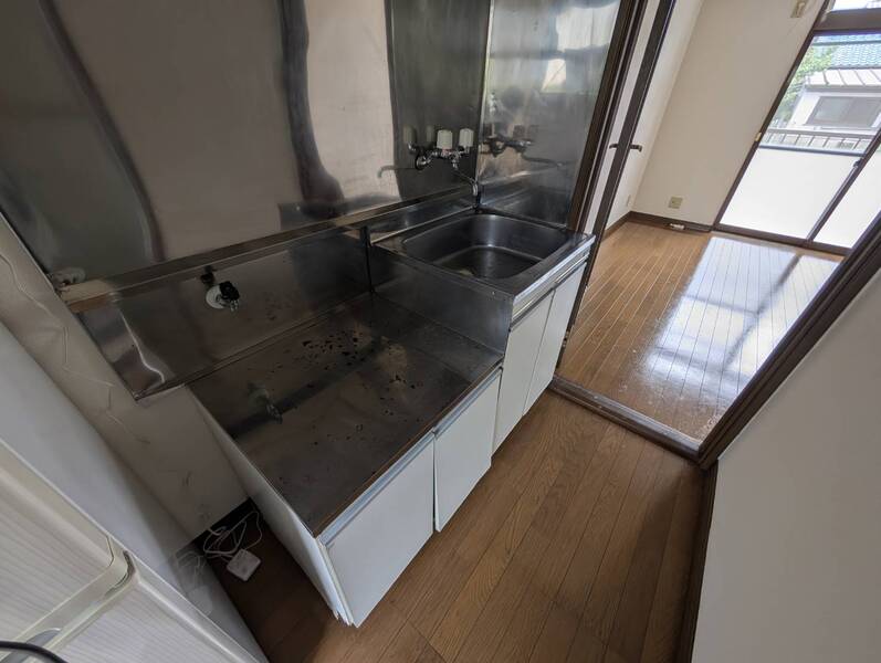 キッチン（写真は103号室を引用）